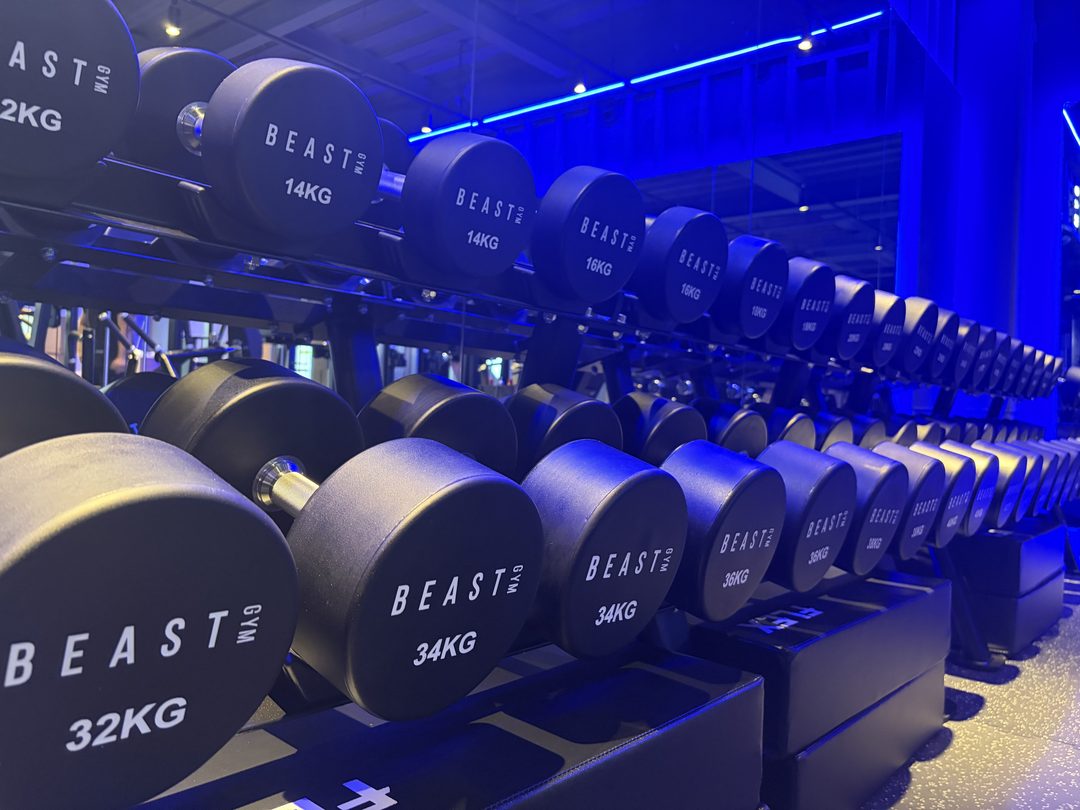 BEAST GYM 昭島店 ダンベルエリア